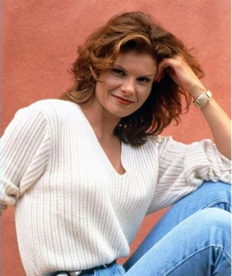 Lolita Davidovich .